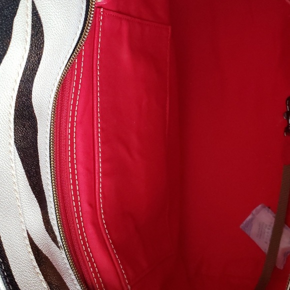 Dooney and Bourke zebra tote - Picture 11 of 16
